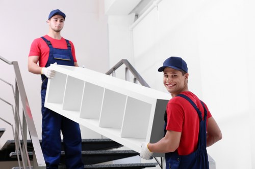 Local removals support for homes and businesses in Stockwell